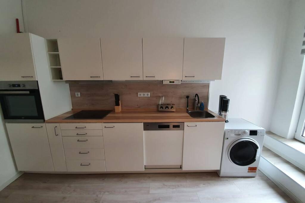 Ehem. Berg Apotheke Apartment ซังคท์อันเดรอัสแบร์ก ภายนอก รูปภาพ